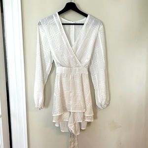 WHITE LONGSLEEVE RUFFLE ROMPER - SMALL